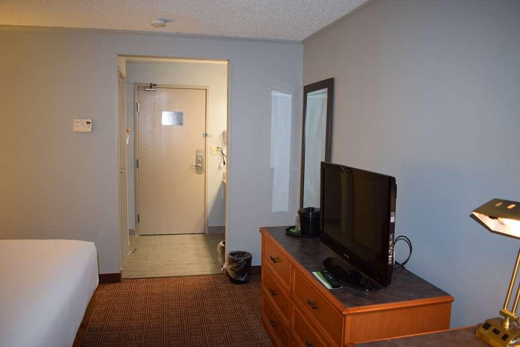 Americinn By Wyndham Glendale Milwaukee Whitefish Bay Facilities photo